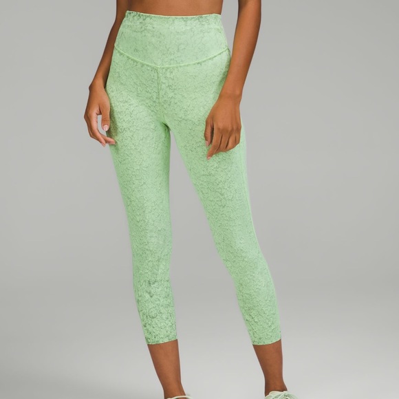 lululemon athletica Pants - Lululemon High Rise Base Pace 25’ Leggings — Size 12 — NWT